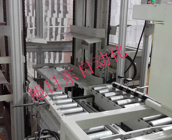 1679540083258180.jpg 步進式升降機.jpg